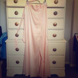 Gorgeous, silky maxi skirt!